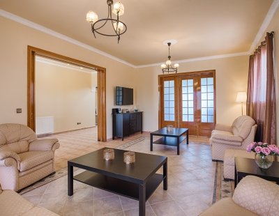 Book a villa in Kolymbia