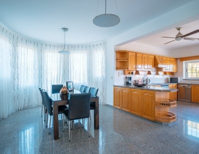 Holiday home in Paphos villa booking