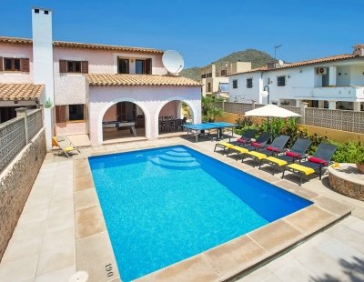 Villas in Pollensa