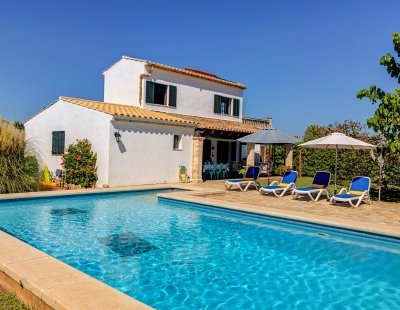 Villa rentals in Spain