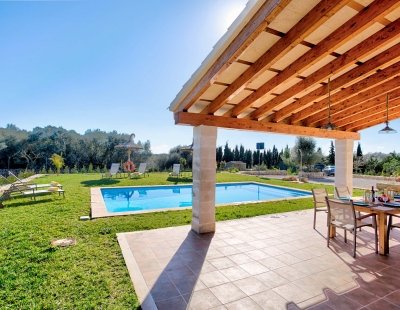 Book a villa in Pollensa