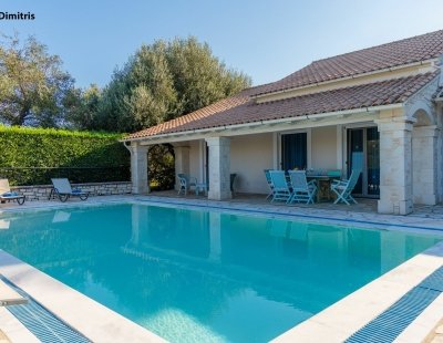Villa in Kassiopi to rent