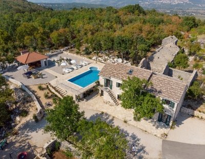Villas in Makarska