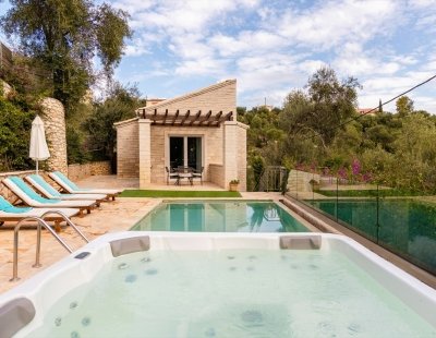 Villa in Kassiopi to rent
