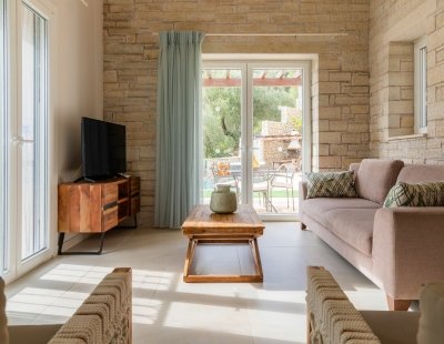 Holiday villas in Greece