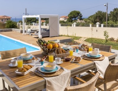 Villa rentals in Greece