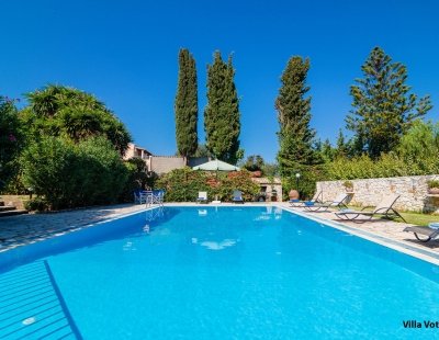 Holiday villas in Corfu