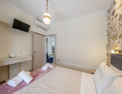Book a villa in Greece