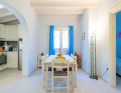Book a villa in Greece