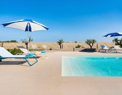 Villa rentals in Syracuse