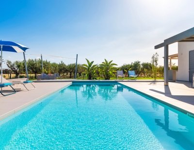 Book a villa in Syracuse