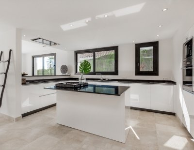 Book a villa holiday in Marbella