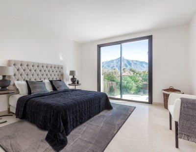 Book a villa in Spain