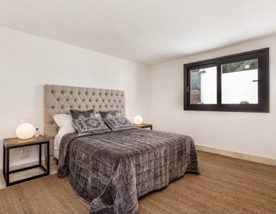 Book a villa in Spain