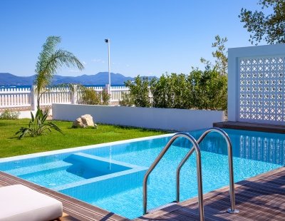 Villas in Halikounas