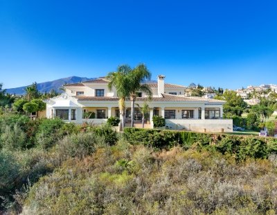 Book a villa holiday in Costa del Sol