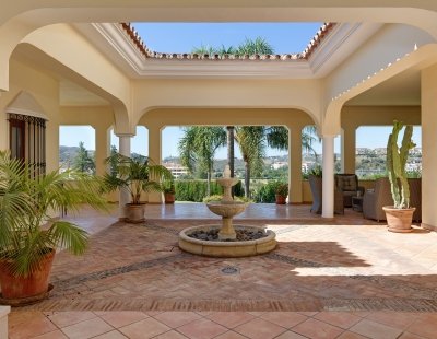 Book a villa in Costa del Sol