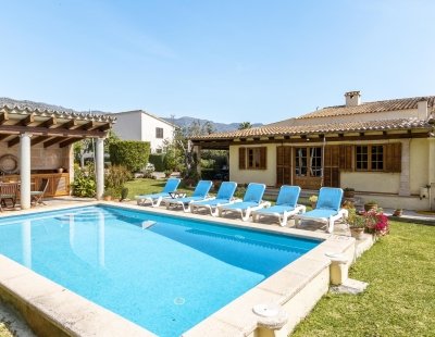 Villa holidays in Pollensa