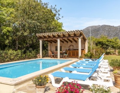 Book a villa in Spain