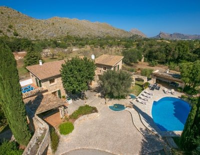 Holiday villas in Balearic Islands