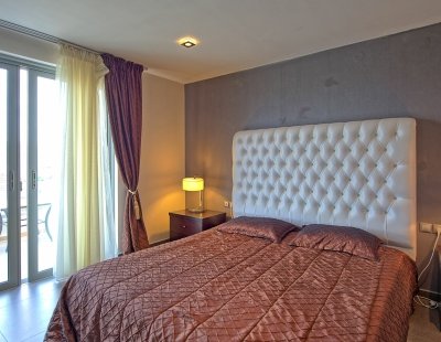 Book a villa in Crete