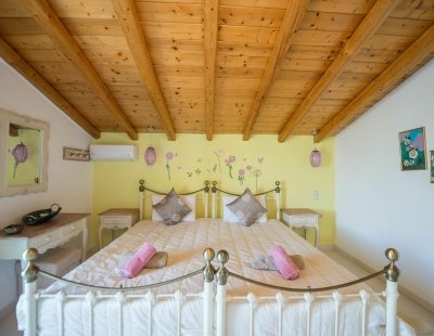 Villa holidays in Greece
