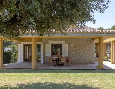 Holiday villas in Cala San Vicente
