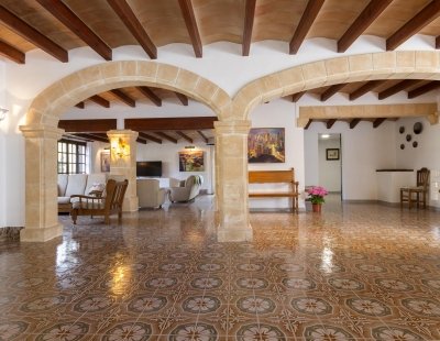 Villa holidays in Cala San Vicente
