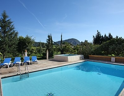 Villa rentals in Pollensa