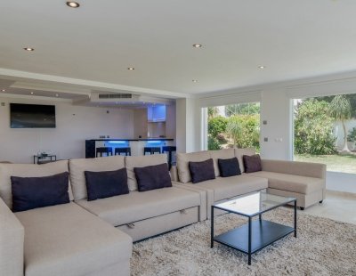 Book a villa holiday in Spain