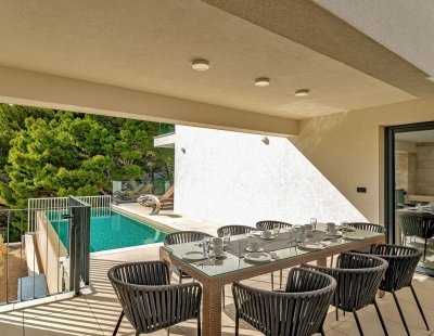Book a villa in Makarska