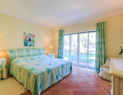 Holiday home in Quinta do Lago villa booking