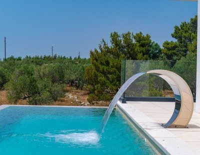 Book a villa in Makarska