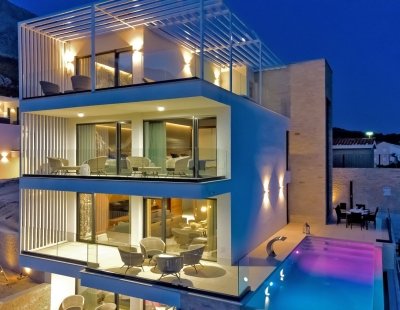 Book a villa in Makarska