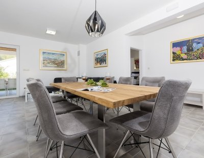 Book a villa in Brac