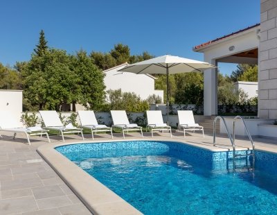 Holiday villas in Brac
