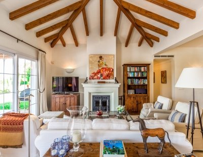 Book a villa in Spain