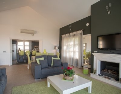 Book a villa in Spain