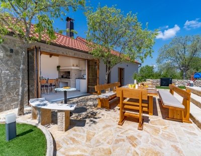 Book a villa holiday in Dalmatia
