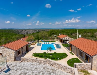 Book a villa holiday in Dalmatia