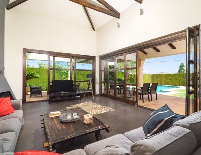 Book a villa holiday in Costa Blanca