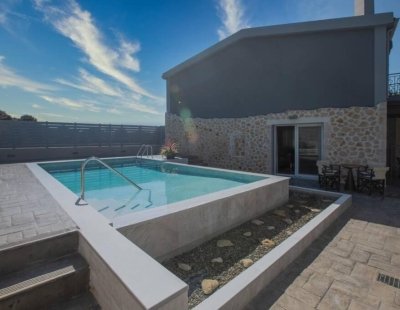 Villa rentals in Svoronata