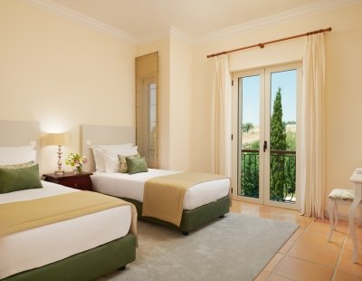 Book a villa holiday in Algarve