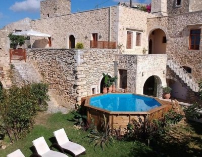 Villa rentals in Crete