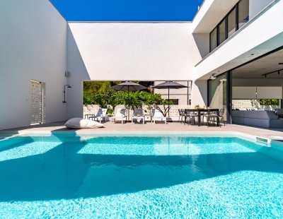 Villas in Brac