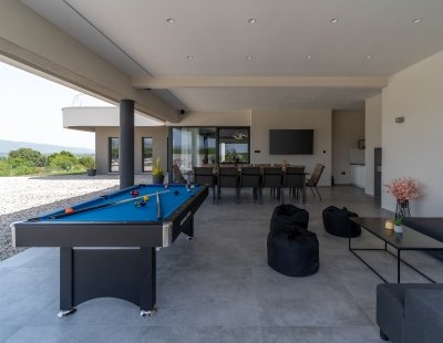 Book a villa in Makarska