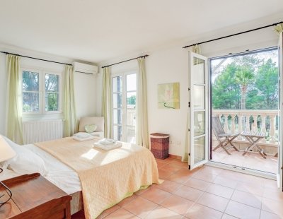 Book a villa holiday in Alcudia