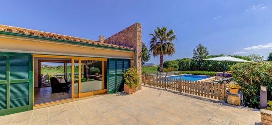01_optimized.jpg Villa rentals in Balearic Islands