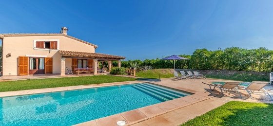 02-min.jpg Villa in Balearic Islands to rent