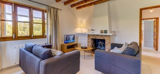 06_-6-_0.jpg Book a villa in Balearic Islands